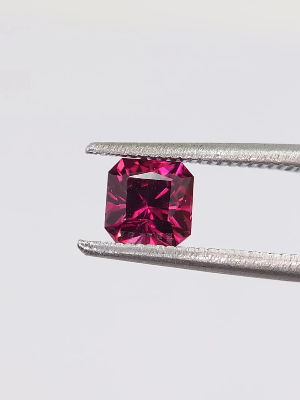 0.9ct Natural Umbalite Garnet from Tanzania — view 3
